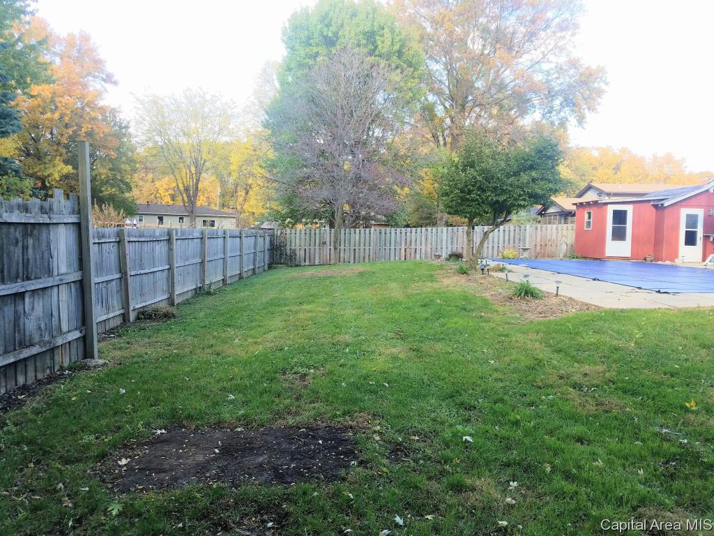 4013 Hazelcrest Road Springfield, IL 62703 - Photo 6 of 36