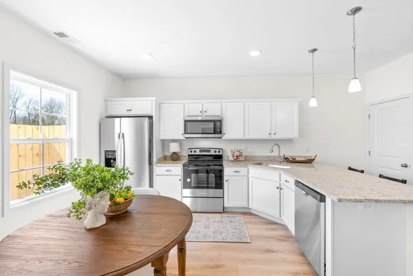 $1,395 | 940 Britton Springs Road, Unit 404, Clarksville, TN 37042