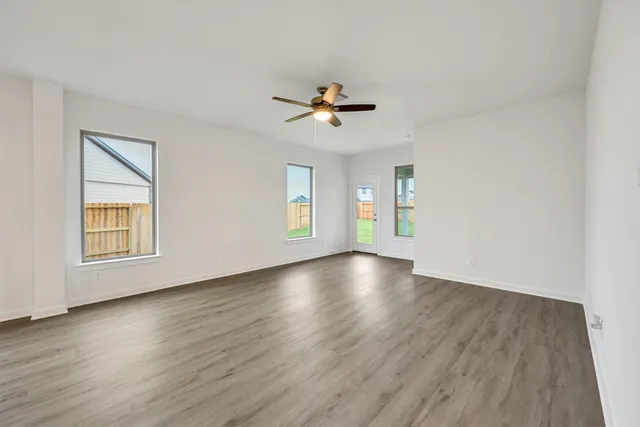 $355,990 | 340 Palero Path, Brookshire, TX 77423