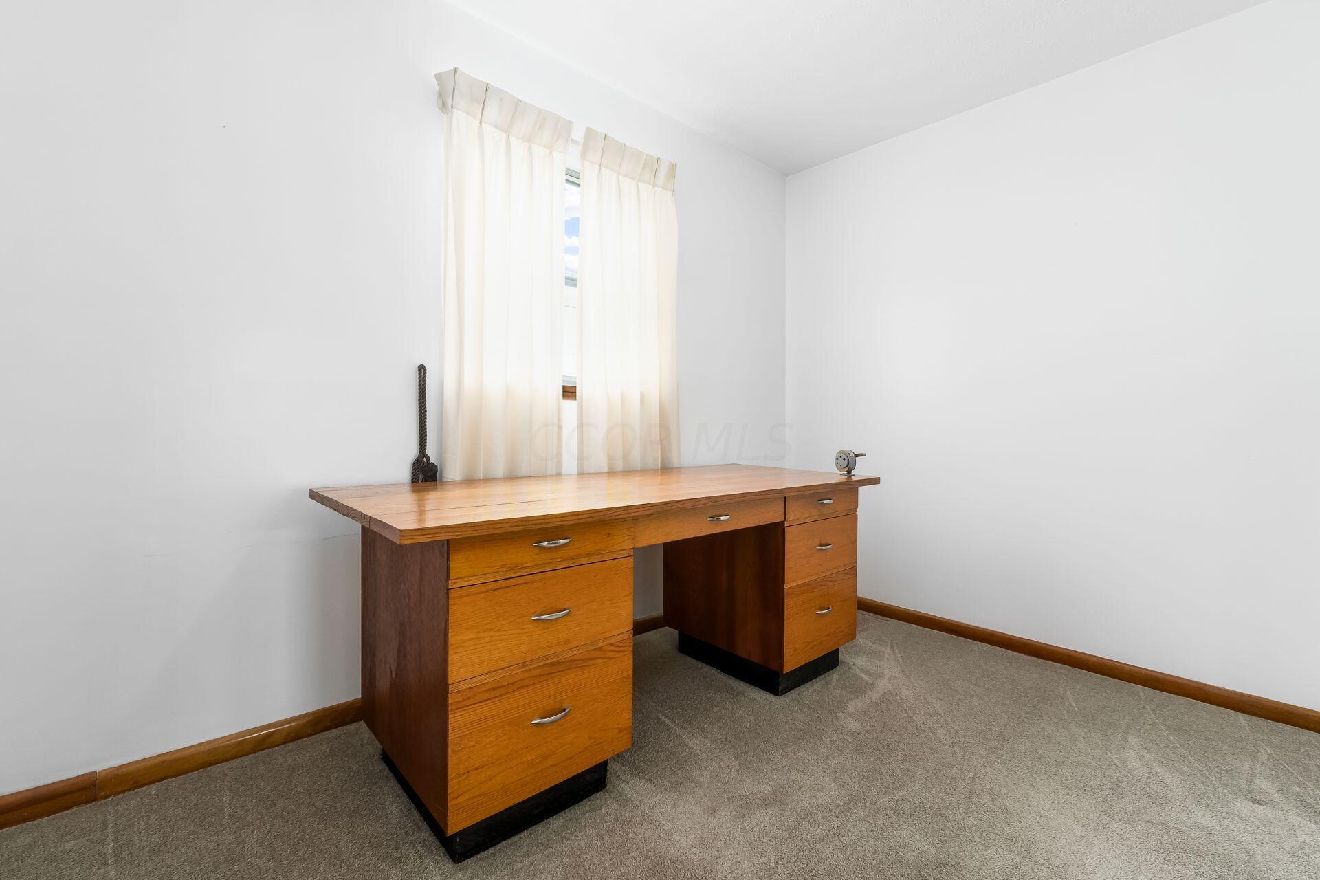 1088 Acton Road Columbus, OH 43224 - Photo 13 of 53 016_ Rd Columbus OH 43224 USA