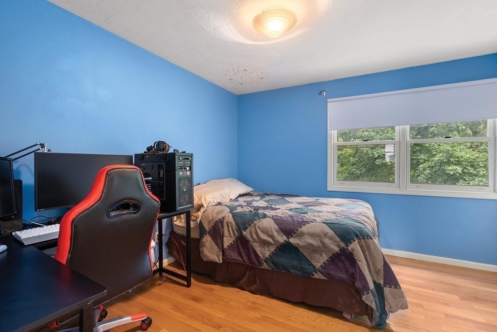 53 Roosevelt Road Newton, MA 02459 - Photo 18 of 26