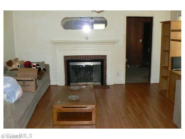 631 Moir Mill Road Eden, NC 27288 - Photo 5 of 9 Living Room.