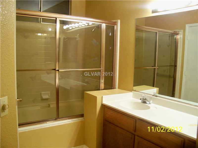 745 Rocky Trail Road Henderson, NV 89014 - Photo 17 of 22 Master Bath/Spa.