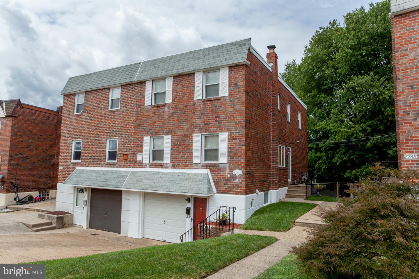 8866 Manchester Avenue, Philadelphia, PA 19152 Compass