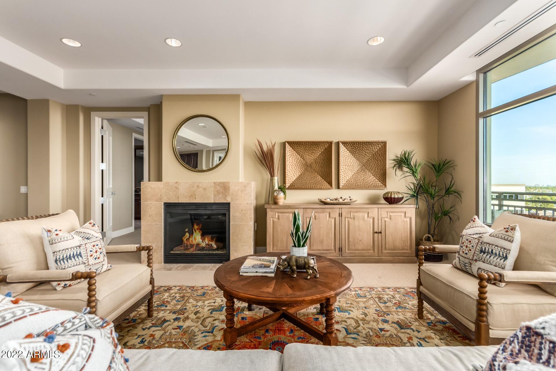2211 East Camelback Road, Unit 1104 Phoenix, AZ 85016 - Photo 3 of 43 Living Room