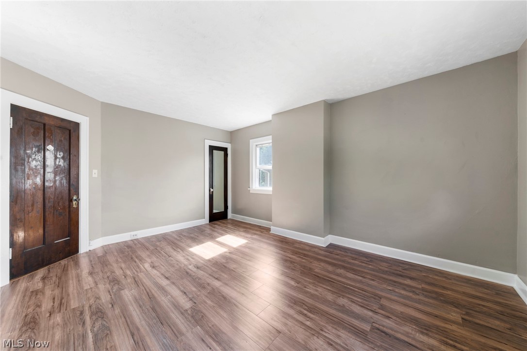 3036 Yorkshire Road Cleveland, OH 44118 - Photo 14 of 29 Gallery Image 14