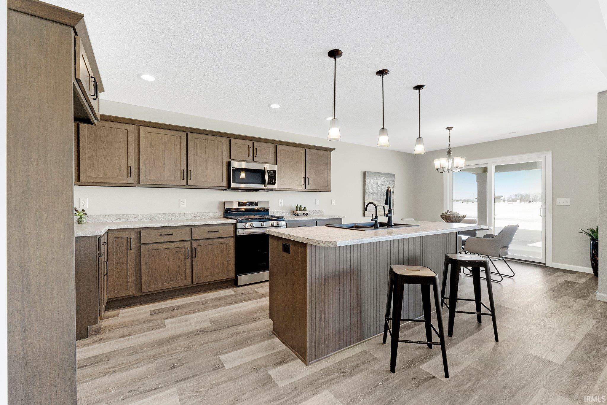 975 Zenos Boulevard Fort Wayne, IN 46818 - Photo 9 of 34