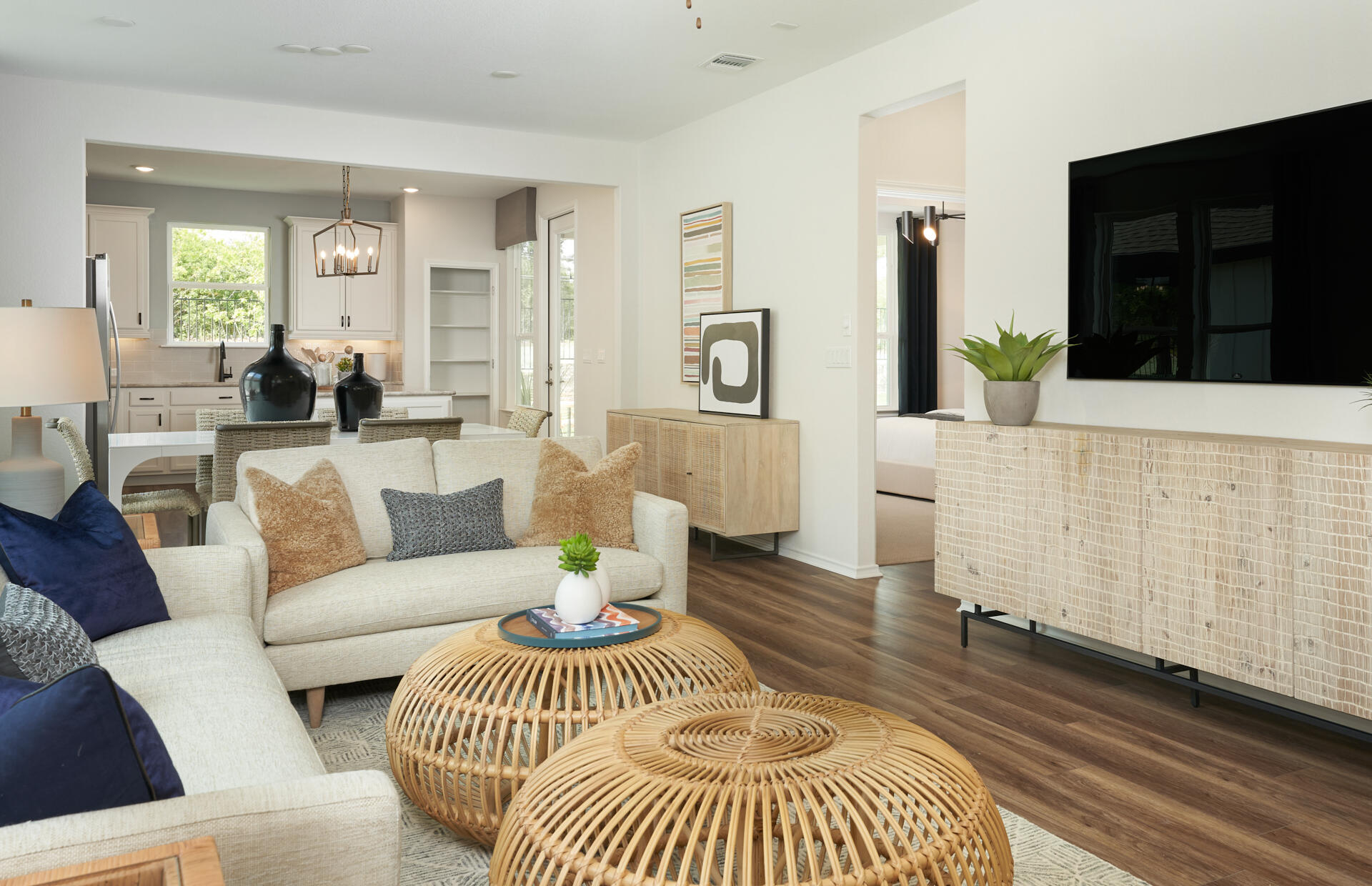 1375 Haven Circle Vero Beach, FL 32960 - Photo 11 of 36 Open Living