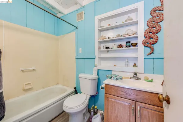 $980,000 | 4 Beach Avenue, Dillon Beach, CA 94929