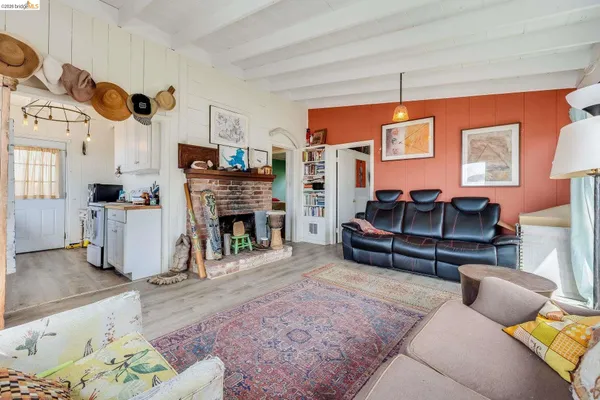 $980,000 | 4 Beach Avenue, Dillon Beach, CA 94929