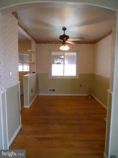 1924 Wareham Road Dundalk, MD 21222 - Photo 7 of 17 Dining Room