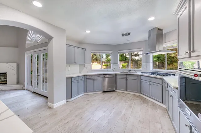 $779,000 | 3278 Magnolia Avenue, Clovis, CA 93611