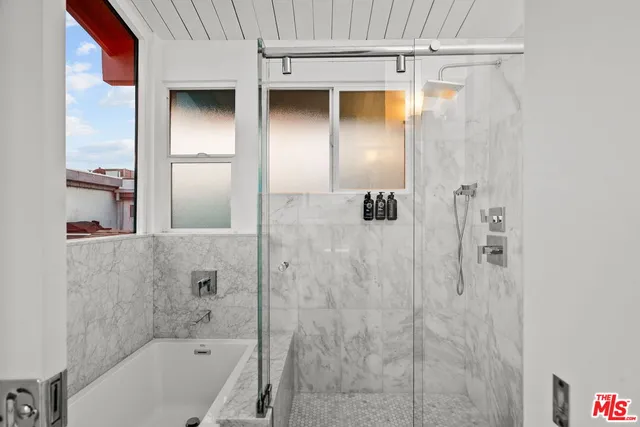 $19,995 | 26044 Pacific Coast Highway, Malibu, CA 90265