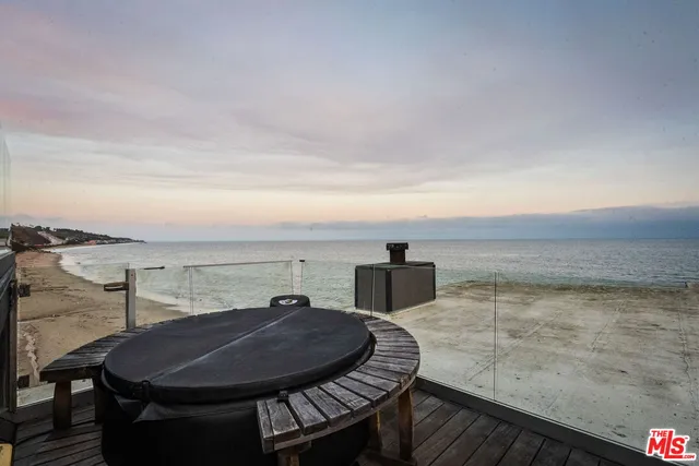 $19,995 | 26044 Pacific Coast Highway, Malibu, CA 90265
