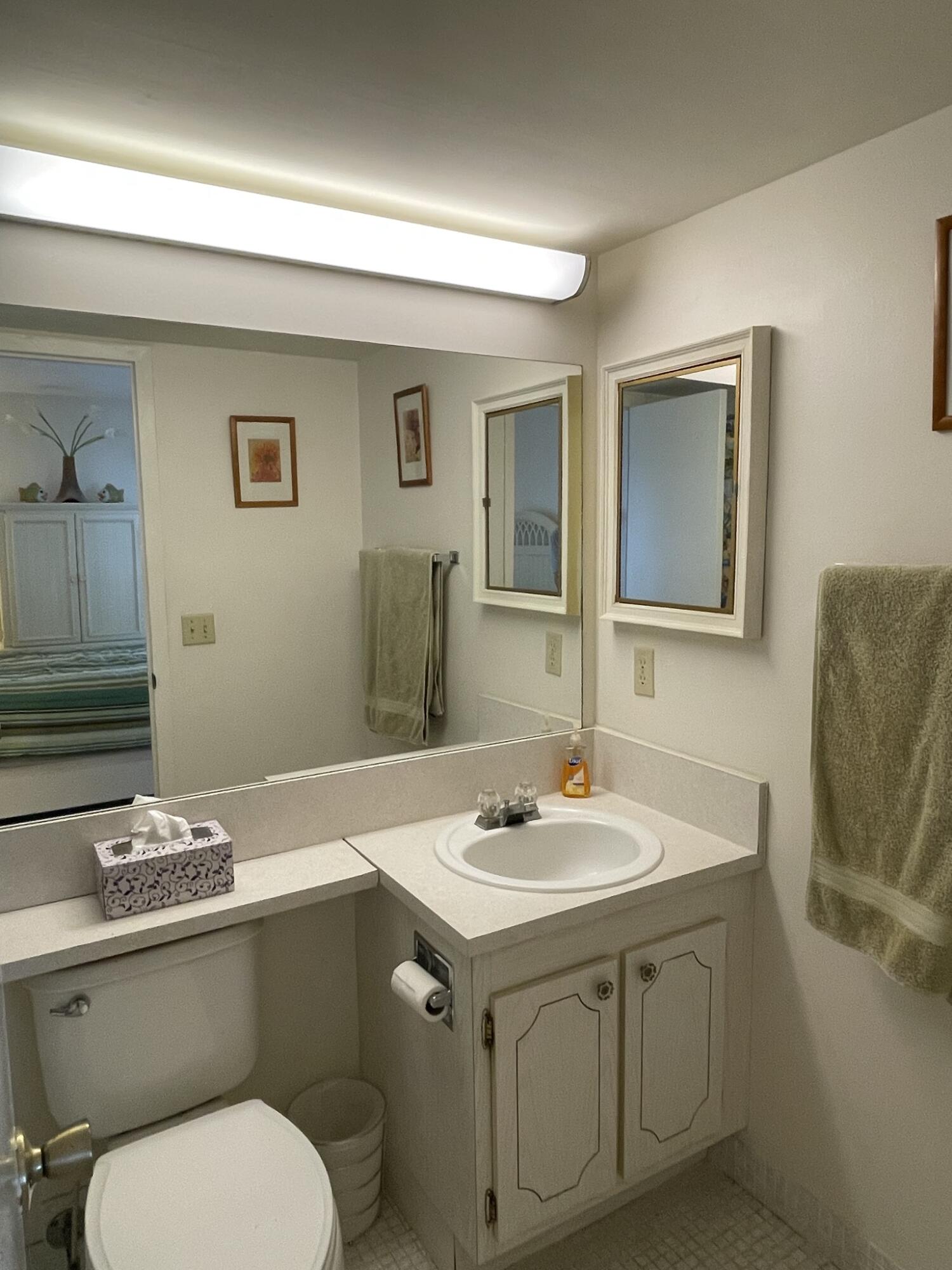 26 Suffolk A Boca Raton, FL 33434 - Photo 16 of 20 Master Bath