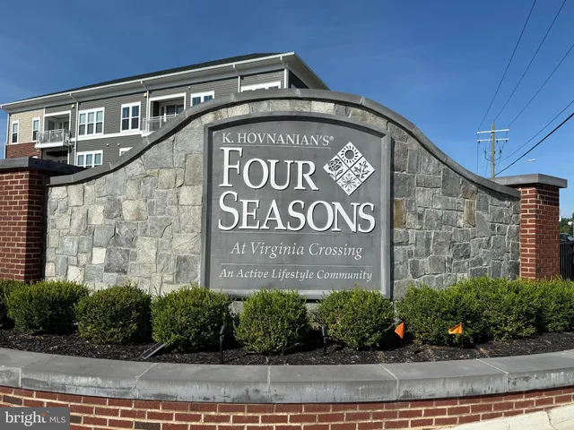 $530,000 | 13970 Englefield Drive, Unit 303, Woodbridge, VA 22193