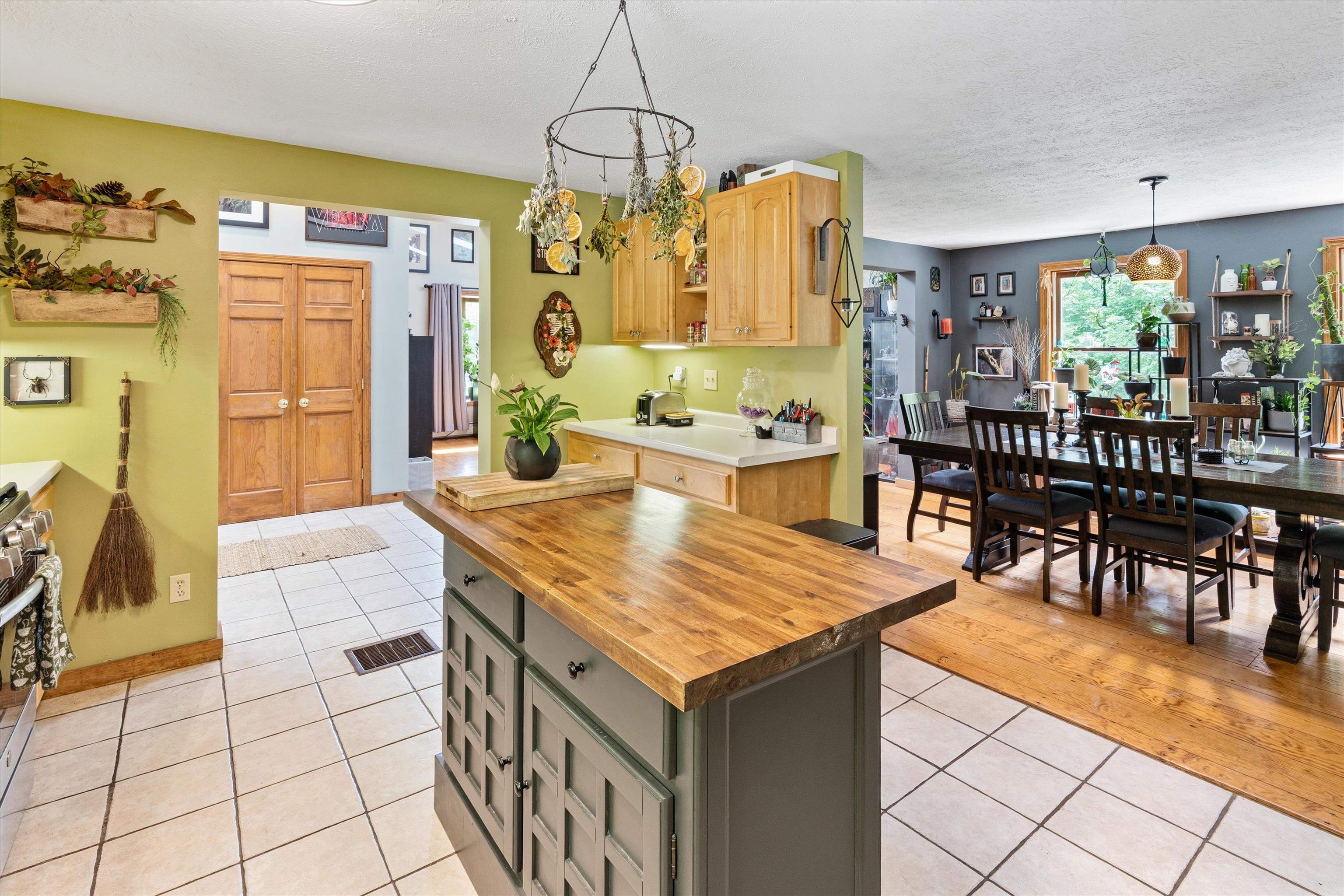 56 North Road Deerfield, NH 03037 - Photo 8 of 40