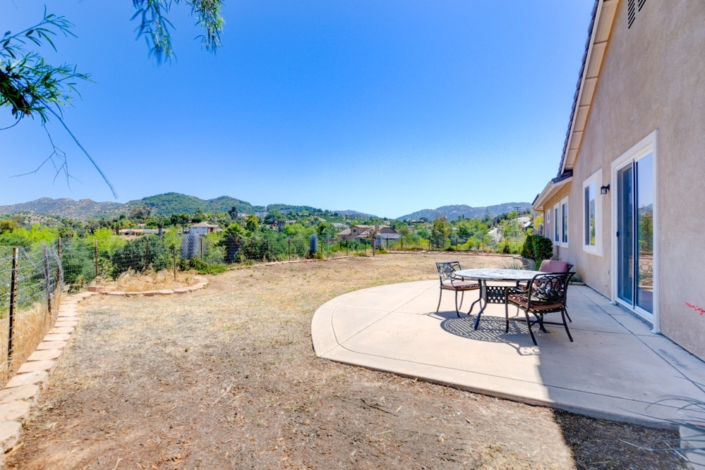 3083 Reed Road Escondido, CA 92027 - Photo 14 of 25