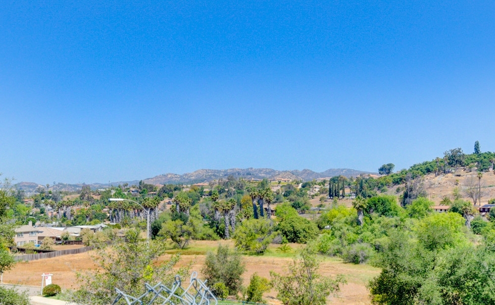 3083 Reed Road Escondido, CA 92027 - Photo 16 of 25