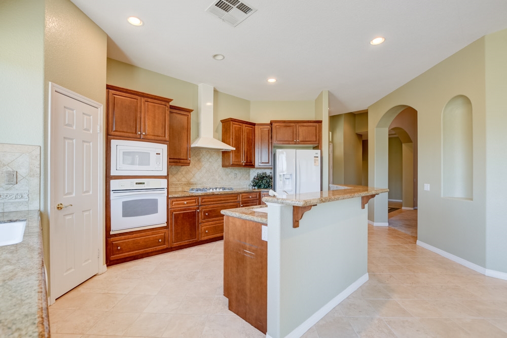 3083 Reed Road Escondido, CA 92027 - Photo 8 of 25