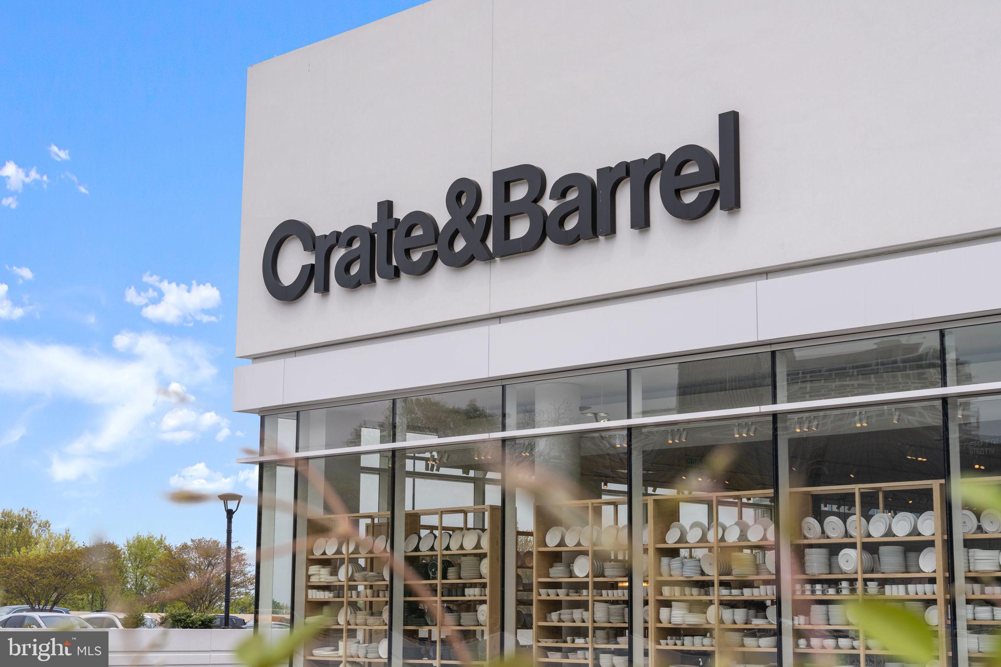 1591 Spring Gate Dr., Unit 3314 McLean, VA 22102 - Photo 21 of 56 a street sign in front of a building