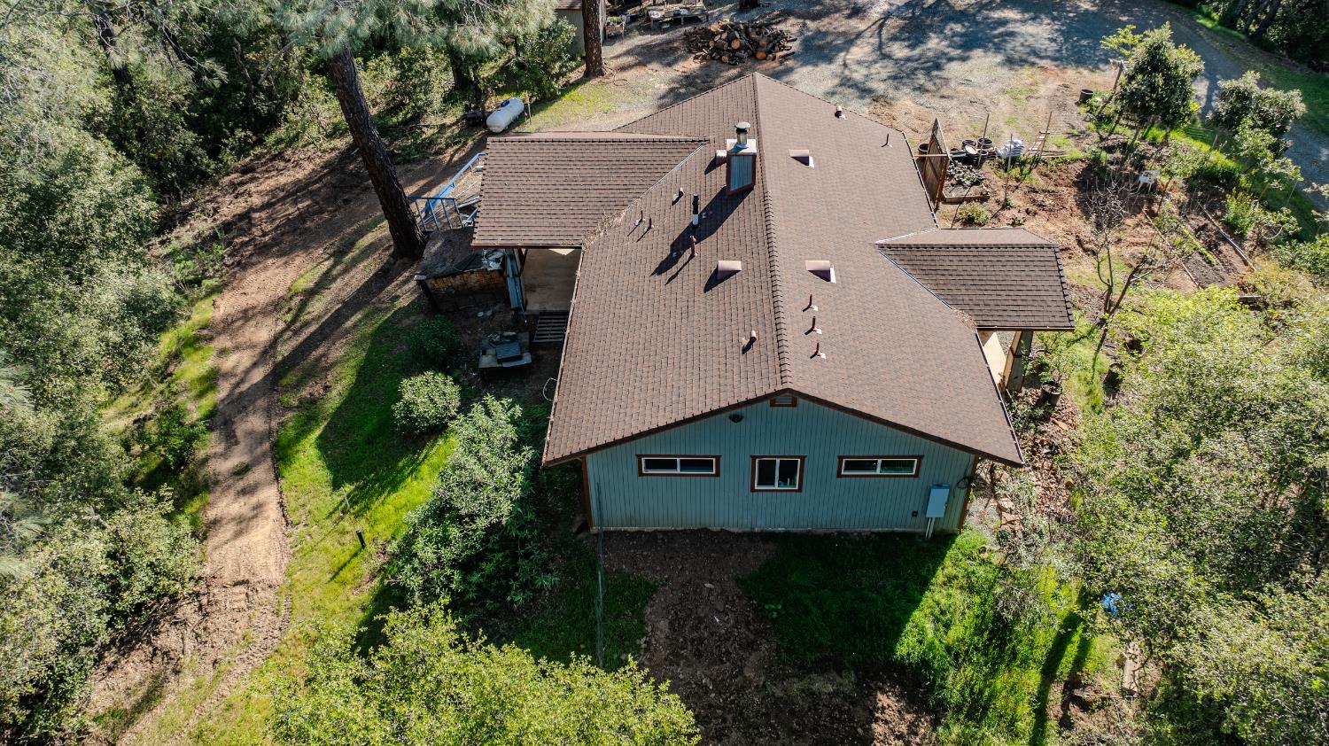 12900 New York Ranch Road Jackson, CA 95642 - Photo 27 of 31 an view of a house with a yard