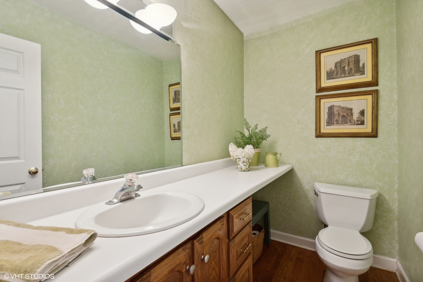 3853 Golf Road Evanston, IL 60203 - Photo 20 of 24 Gallery Image 20