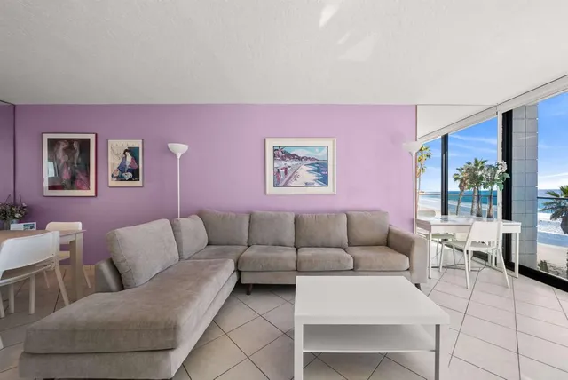 $1,695,000 | 4767 Ocean Boulevard, Unit 203, San Diego, CA 92109