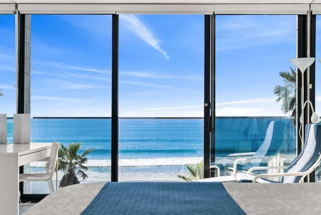 $1,695,000 | 4767 Ocean Boulevard, Unit 203, San Diego, CA 92109