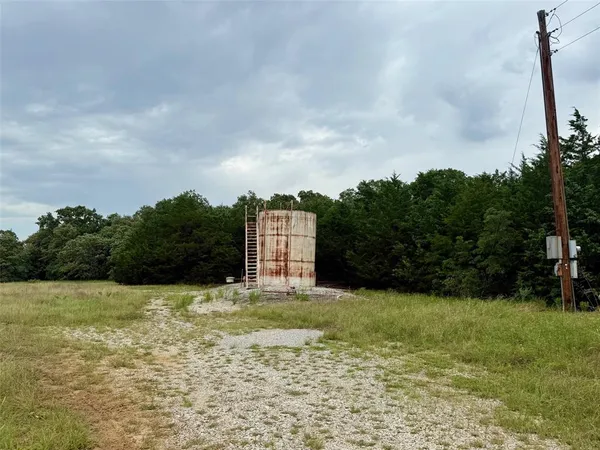 $598,000 | 104 County Road 104, Whitesboro, TX 76273