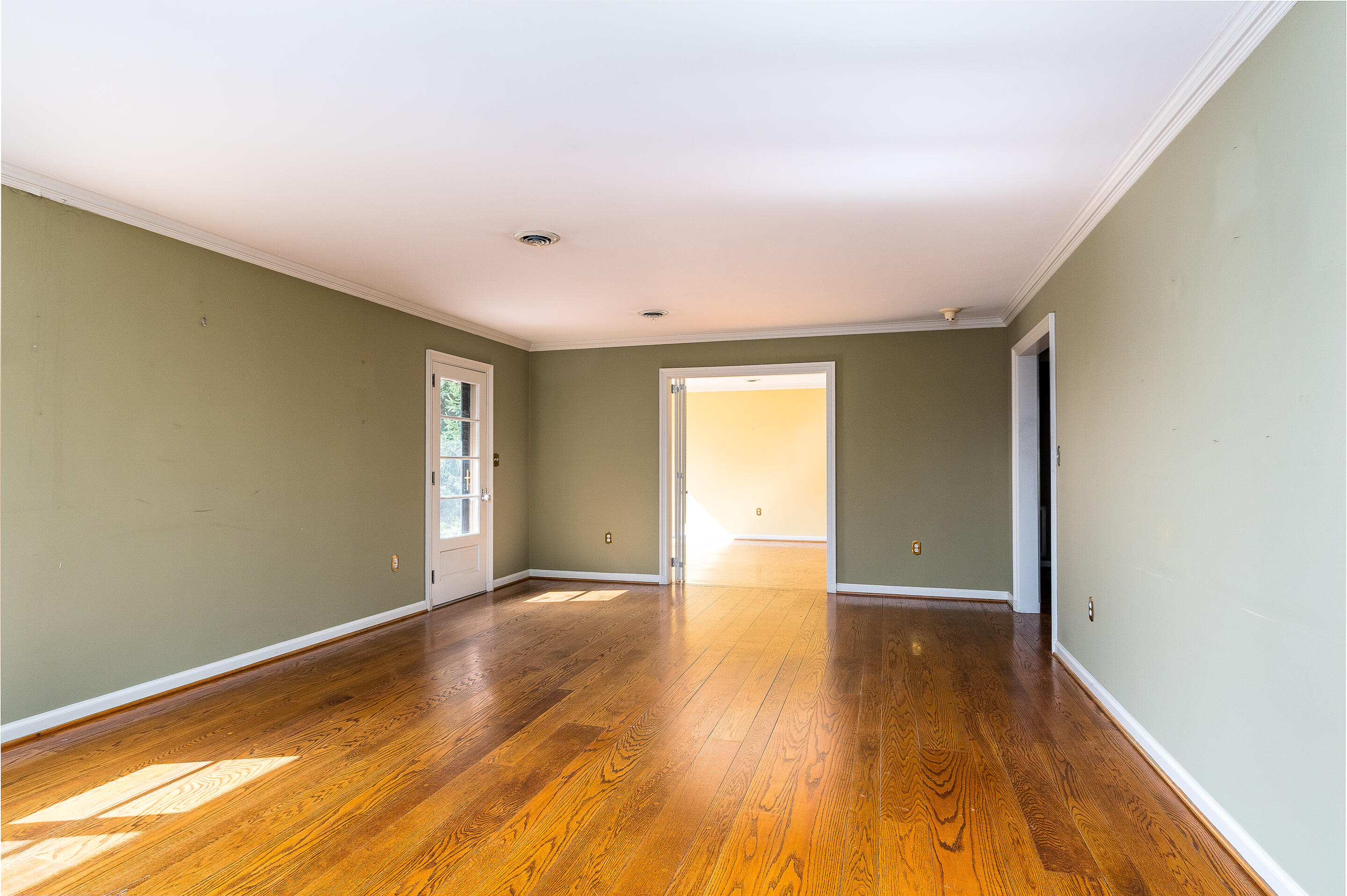 1213 Ridgeway Road Johnson City, TN 37601 - Photo 19 of 37 interior-4