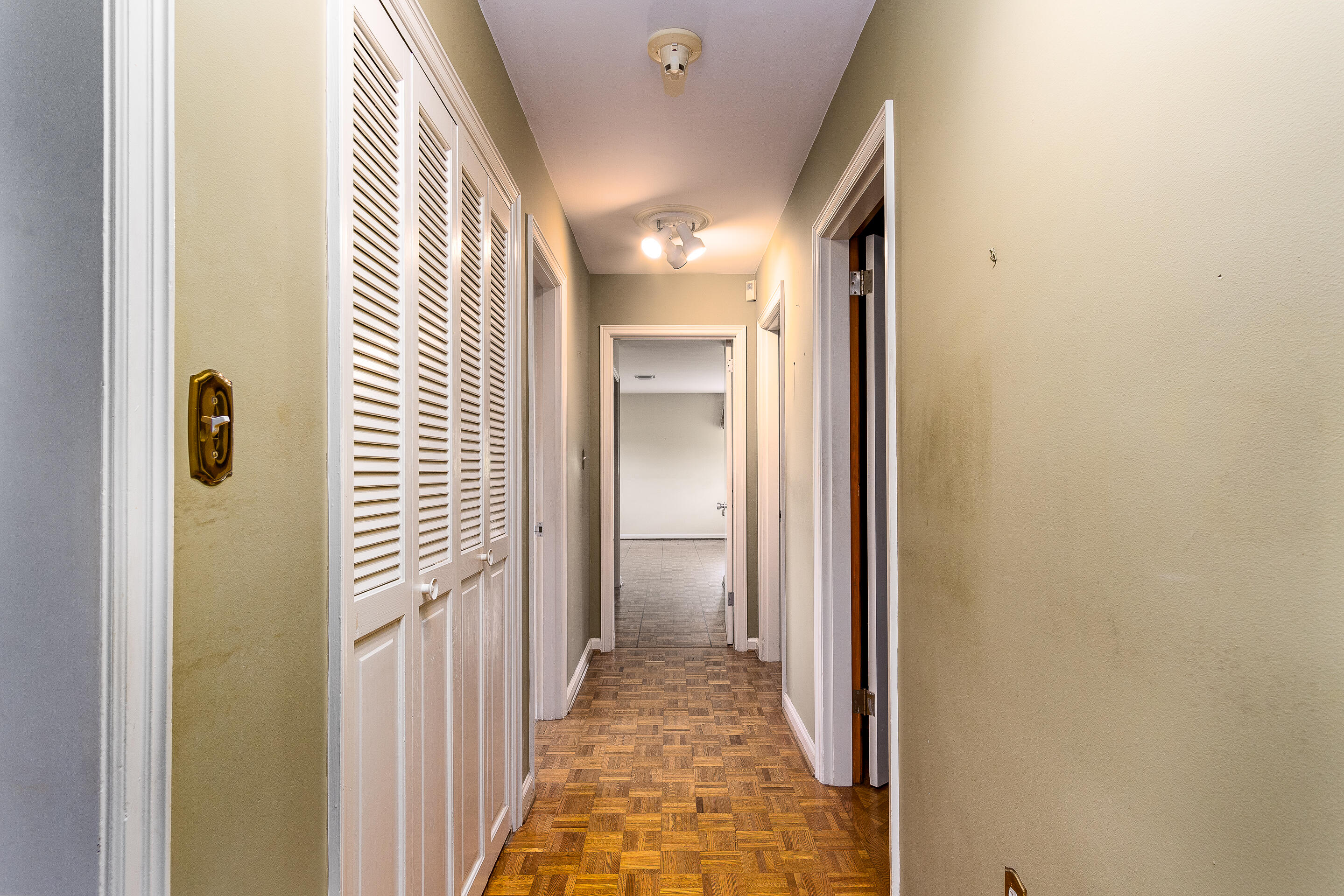1213 Ridgeway Road Johnson City, TN 37601 - Photo 28 of 37 interior-7
