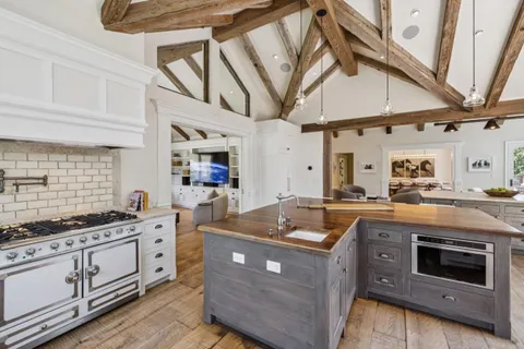 $16,900,000 | 3 Vintage Court, Woodside, CA 94062