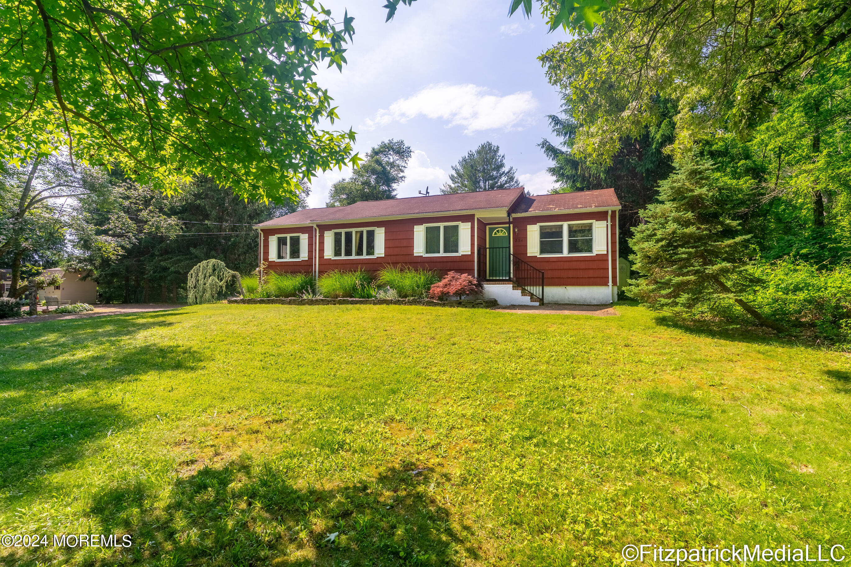 234 Birdsall Road Farmingdale, NJ 07727 - Photo 2 of 39 Exterior pic 1