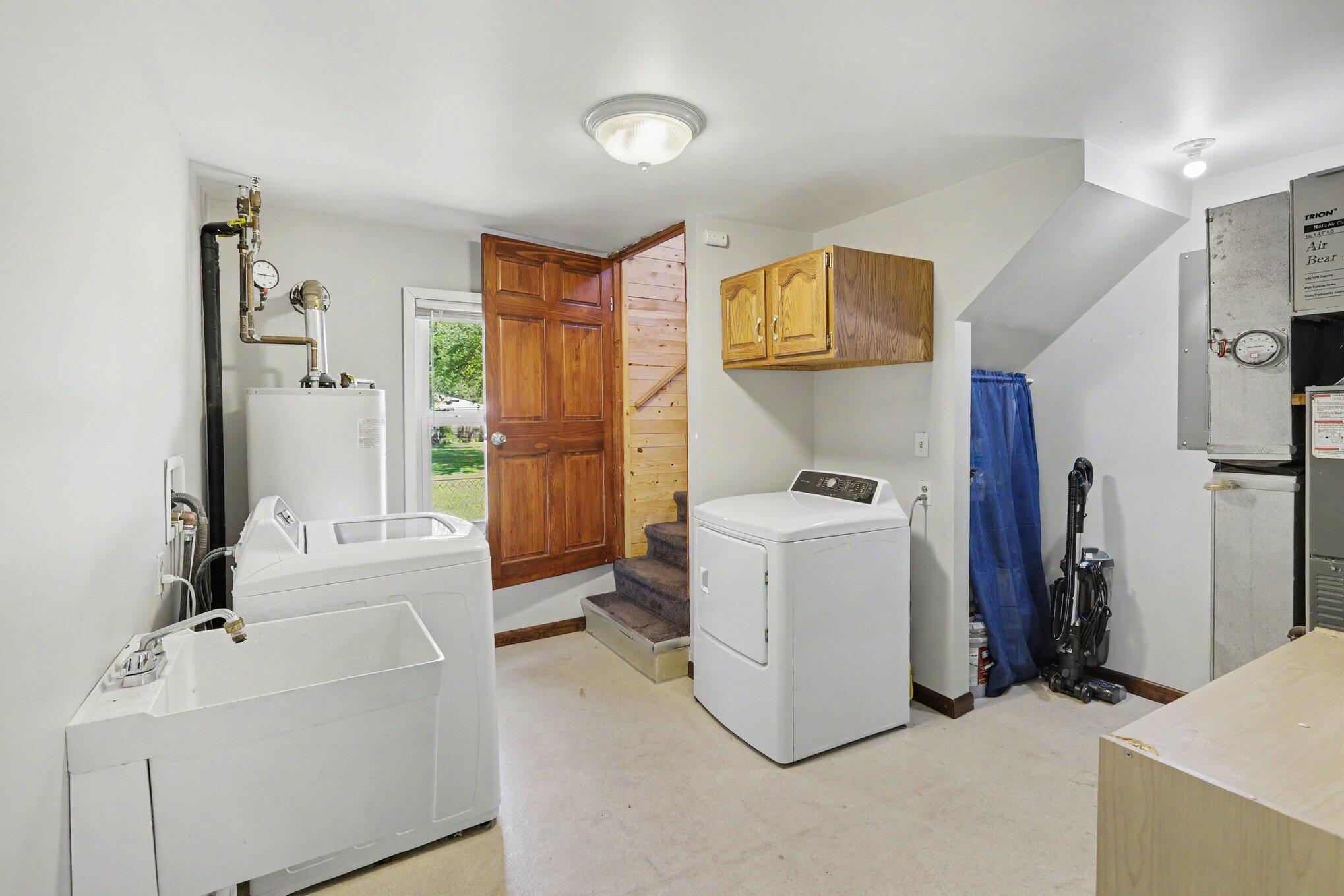 28269 Goddard Road Romulus, MI 48174 - Photo 17 of 28 019_file_1351
