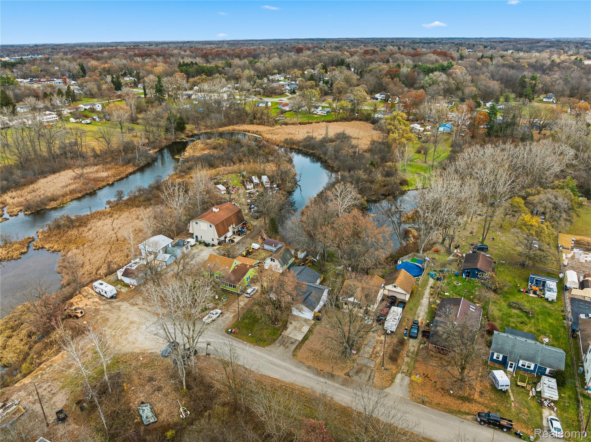 3294 Comer Street Flint, MI 48506 - Photo 34 of 36 DJI_0773.jpg