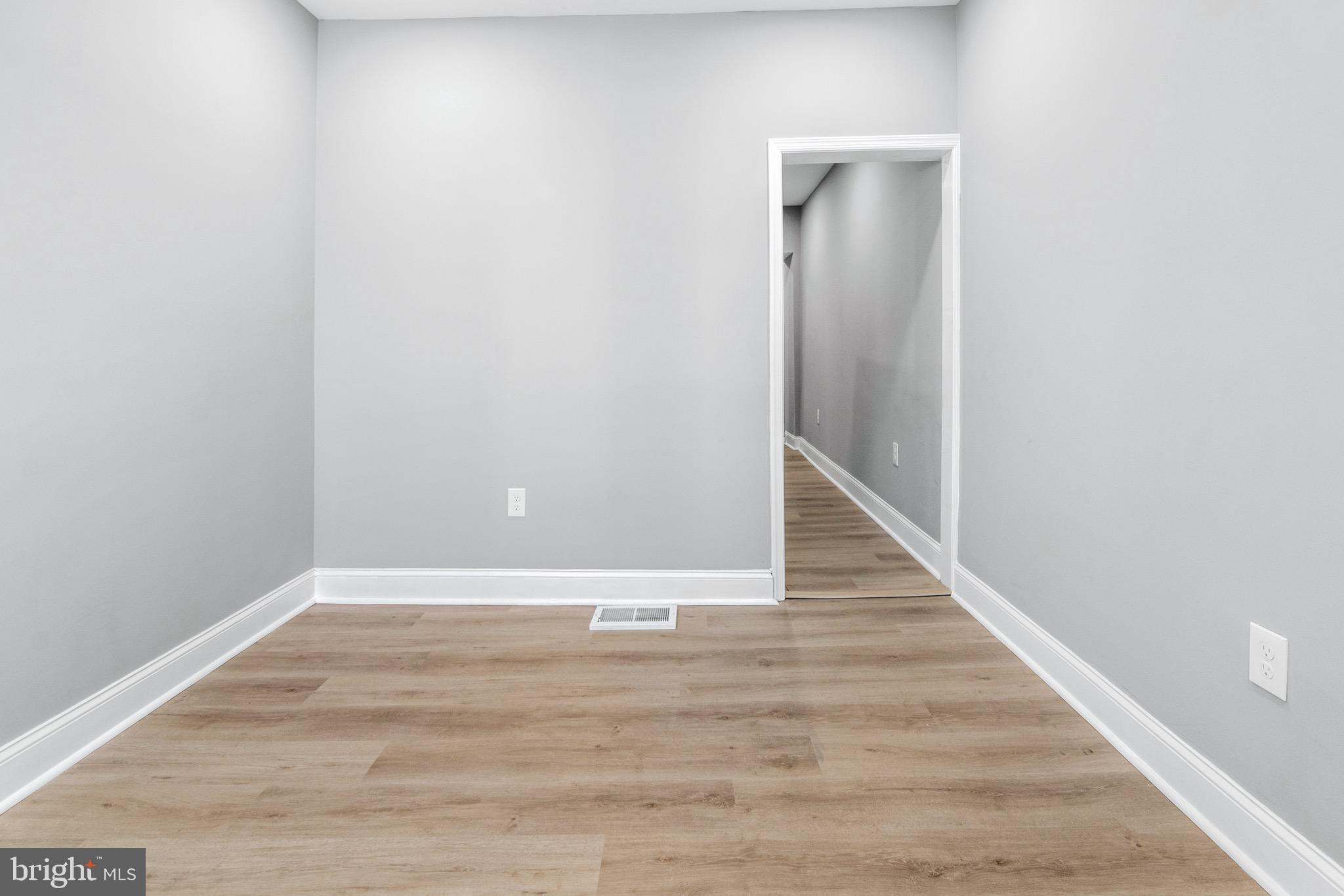 1147 Sargeant Street Baltimore, MD 21223 - Photo 2 of 20 Living room
