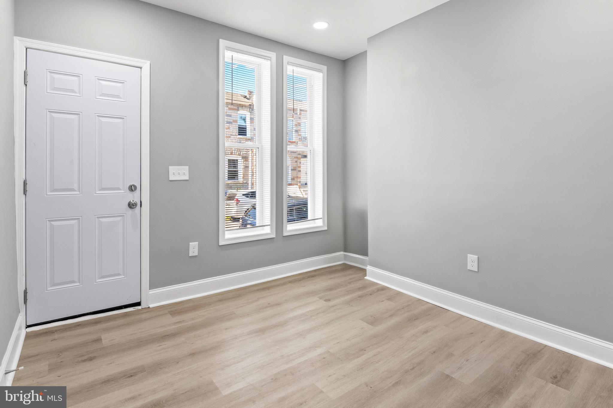 1147 Sargeant Street Baltimore, MD 21223 - Photo 3 of 20 Living room