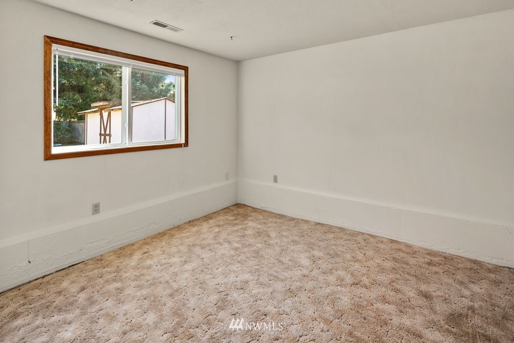 4822 152nd Street Southwest Edmonds, WA 98026 - Photo 27 of 39 Gallery Image 27