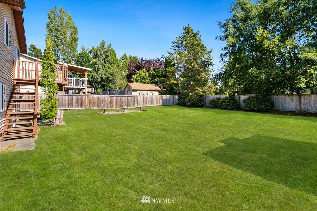 4822 152nd Street Southwest Edmonds, WA 98026 - Photo 10 of 39 Gallery Image 10