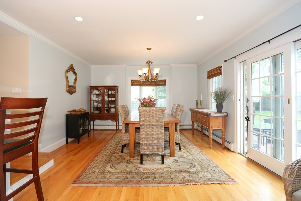 14 Longacre Road Needham, MA 02492 - Photo 4 of 28