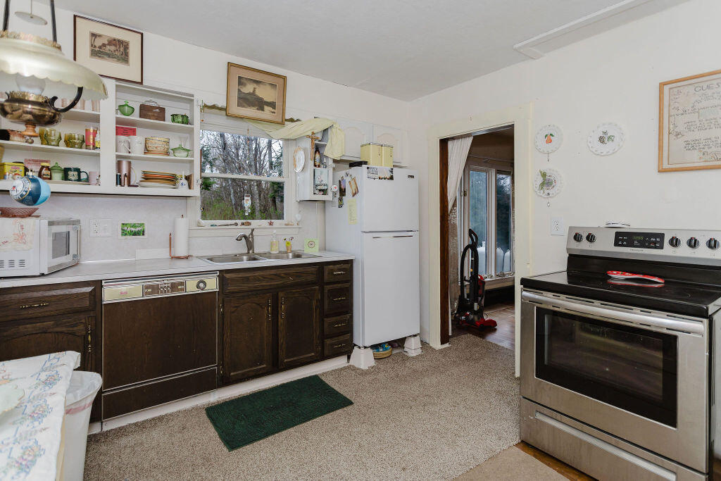 22 Lyons Lane Dixfield, ME 04224 - Photo 3 of 50 taylor-kaminsky-photo-14