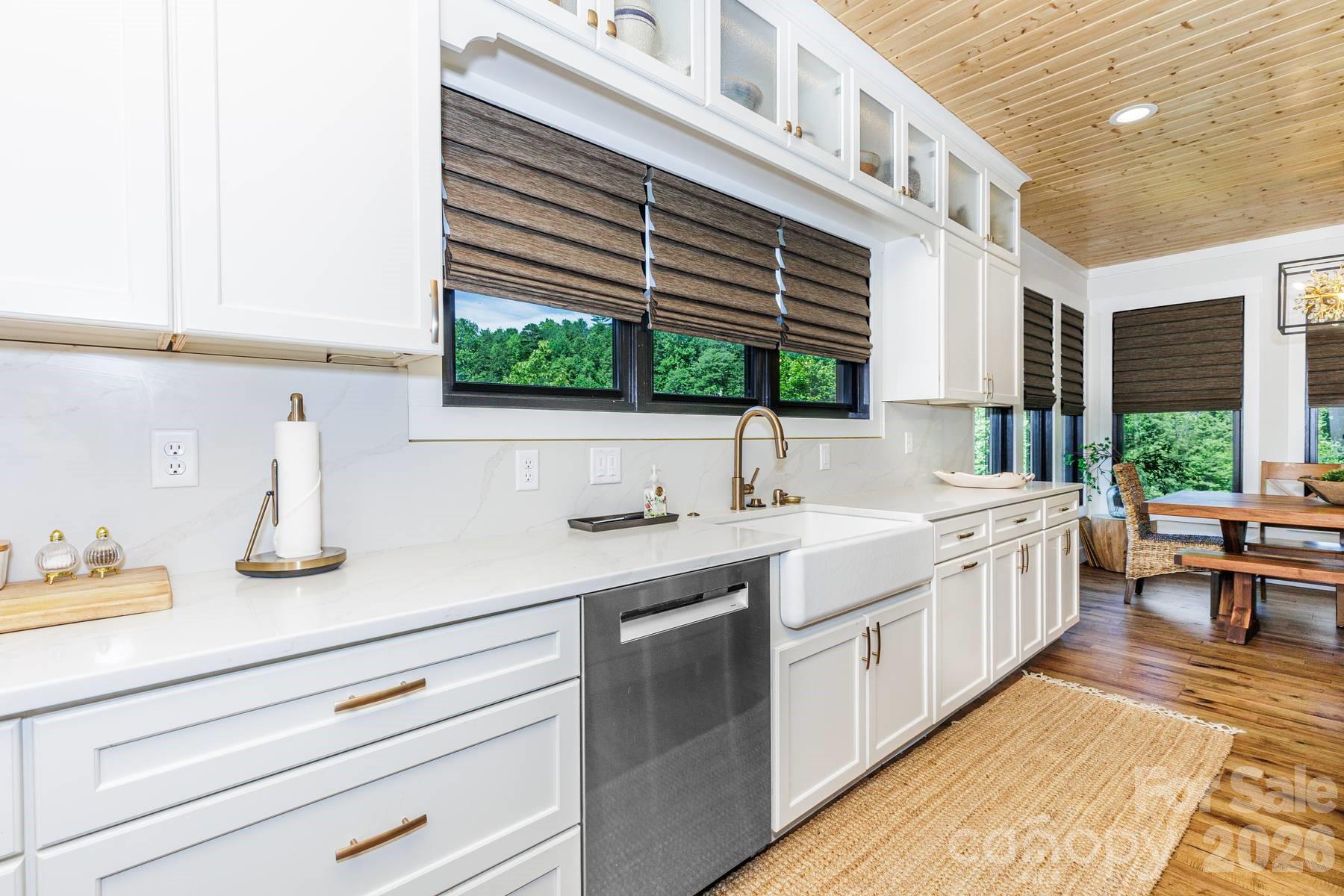 273 Alarka Point Bryson City, NC 28713 - Photo 12 of 48