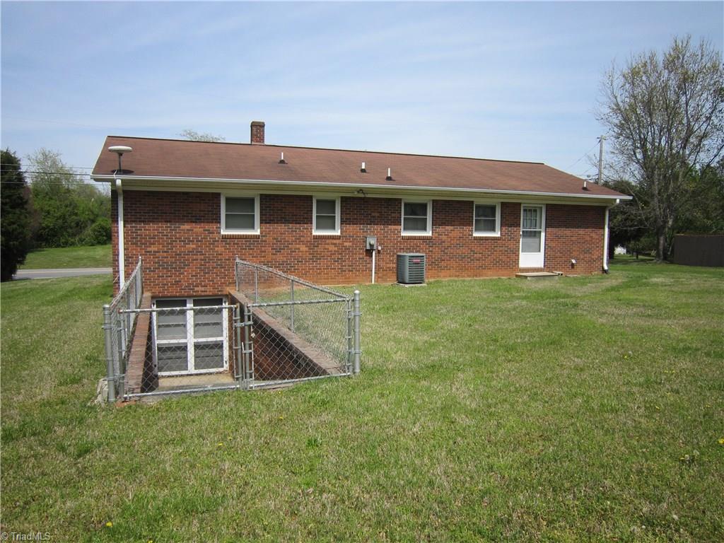 5113 Arnold Road Lexington, NC 27295 - Photo 2 of 13 Gallery Image 2