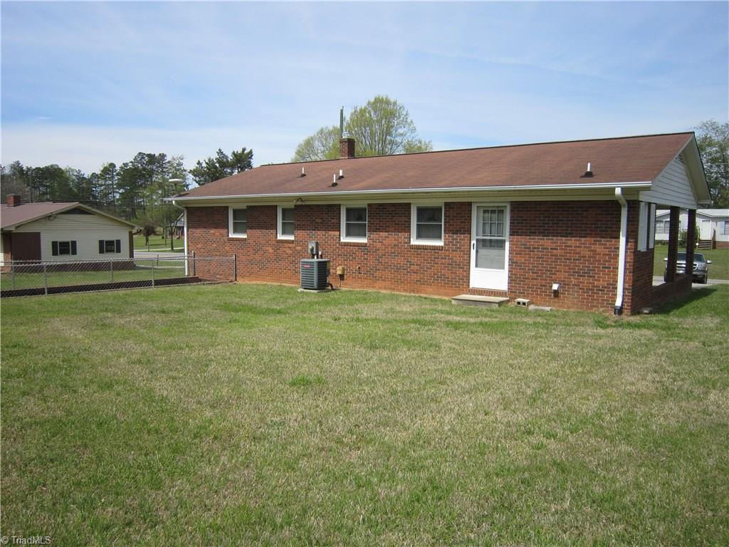 5113 Arnold Road Lexington, NC 27295 - Photo 3 of 13 Gallery Image 3
