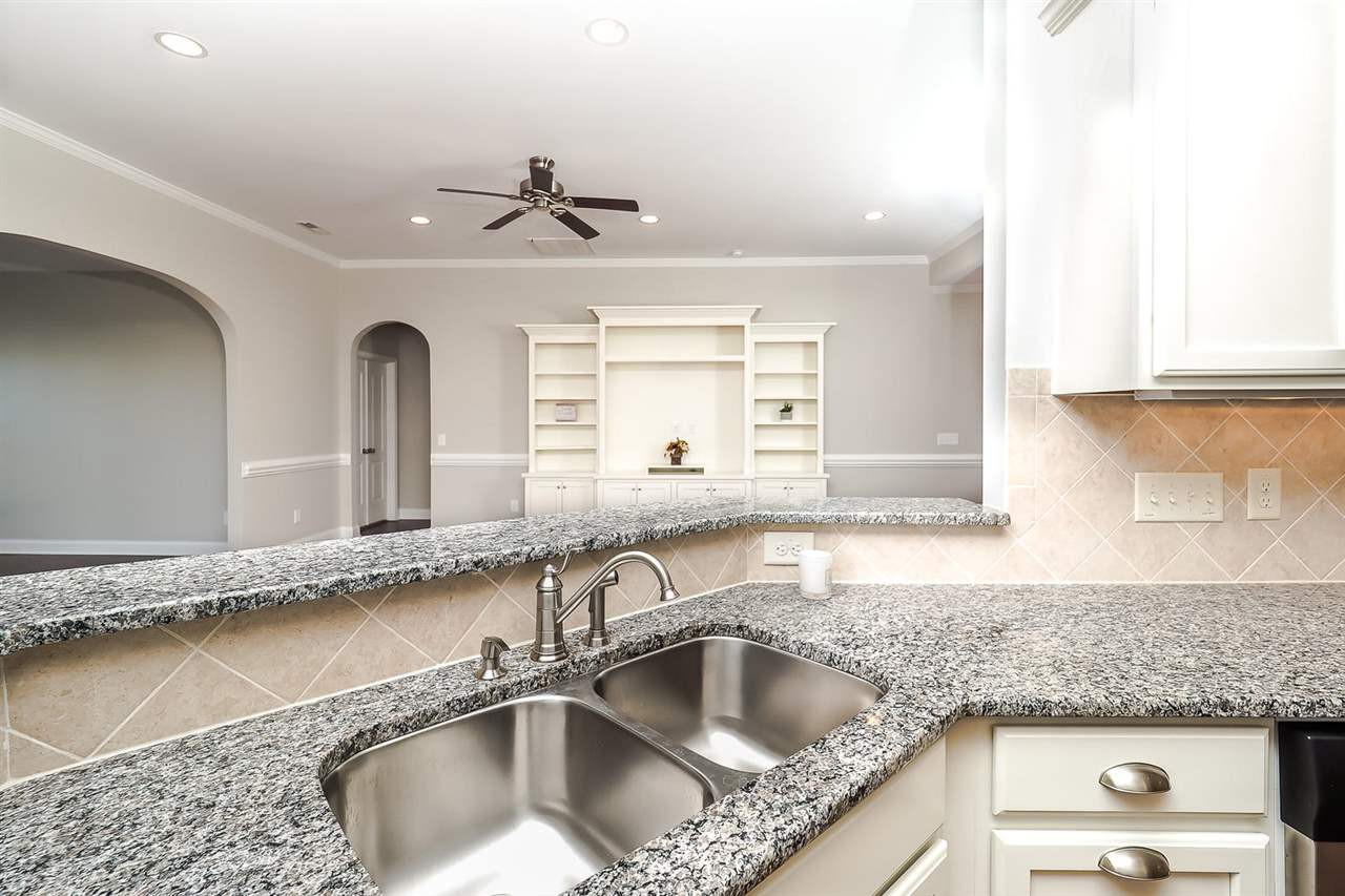 2038 Crockett Ridge Road Fuquay-Varina, NC 27526 - Photo 5 of 25 Kitchen