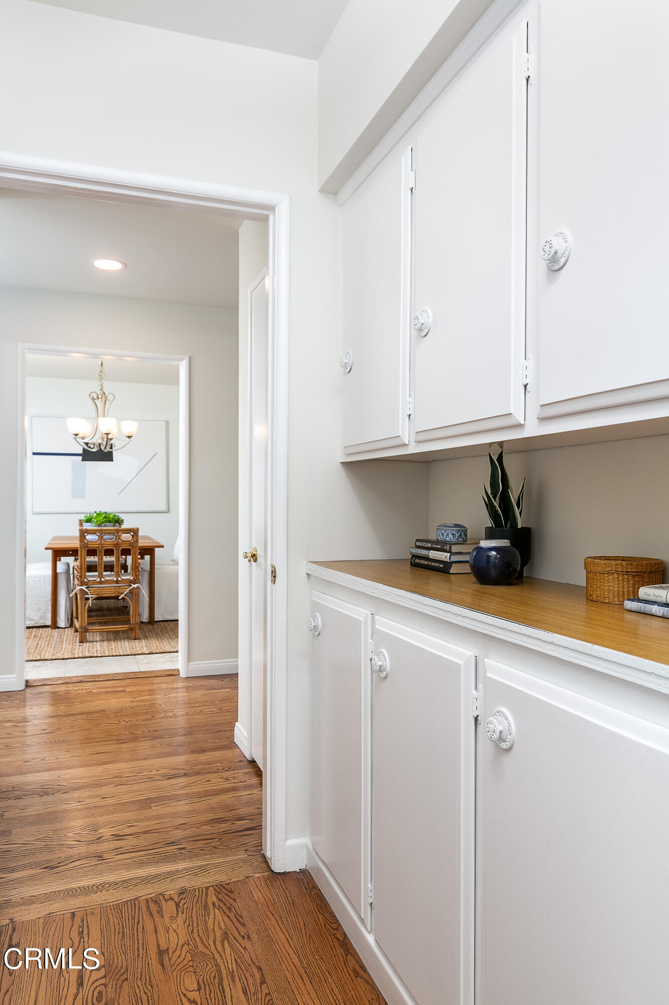 636 Birmingham Road Burbank, CA 91504 - Photo 16 of 25 a kitchen with stainless steel appliances granite countertop a refrigerator and a stove