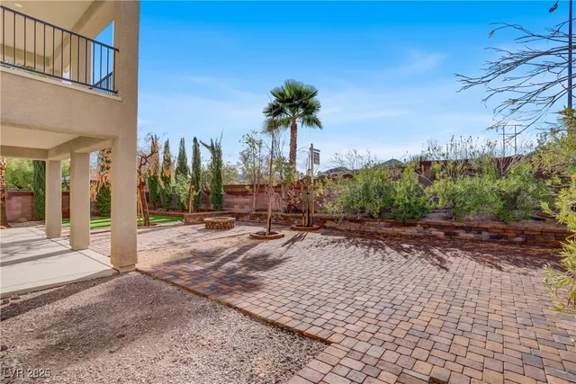 $750,000 | 65 Pangloss Street, Henderson, NV 89002