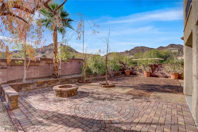 $750,000 | 65 Pangloss Street, Henderson, NV 89002
