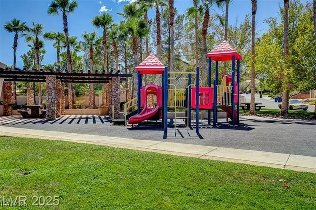 $750,000 | 65 Pangloss Street, Henderson, NV 89002